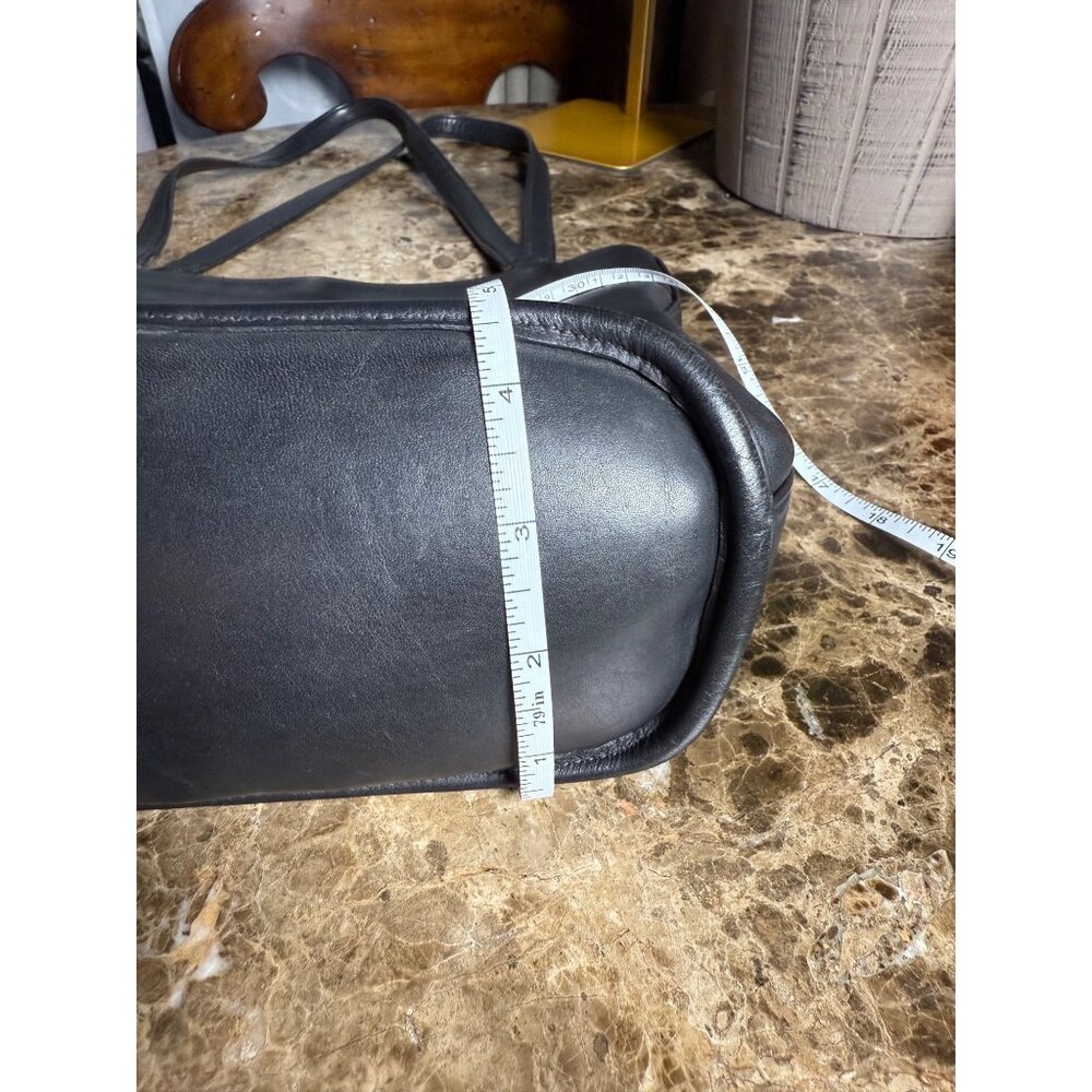 Coach vintage Black Leather Tote Bag With Dual Top Handles & Zippered Compartmen - Picture 8 of 9